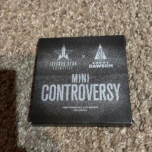 Jeffree Star Mini Controversy Palette - Great used condition